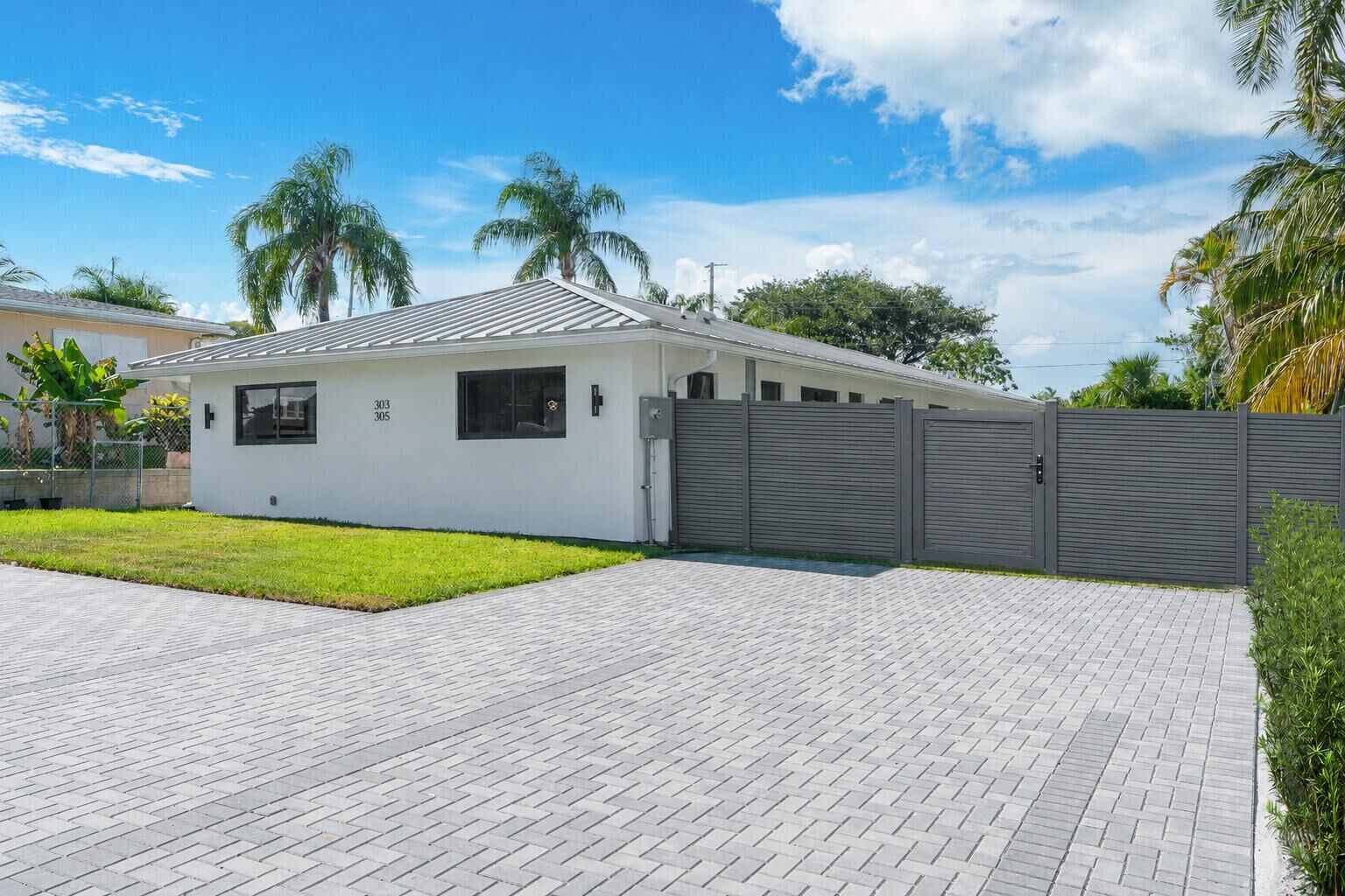Property Photo:  303 De Carie Street 303  FL 33444 
