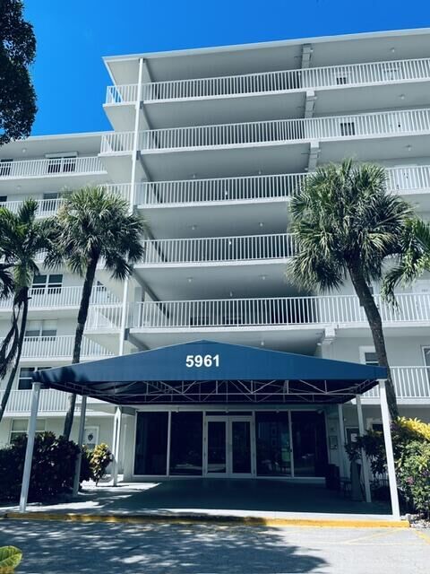 Property Photo:  5961 NW 2nd Avenue S 2100  FL 33487 