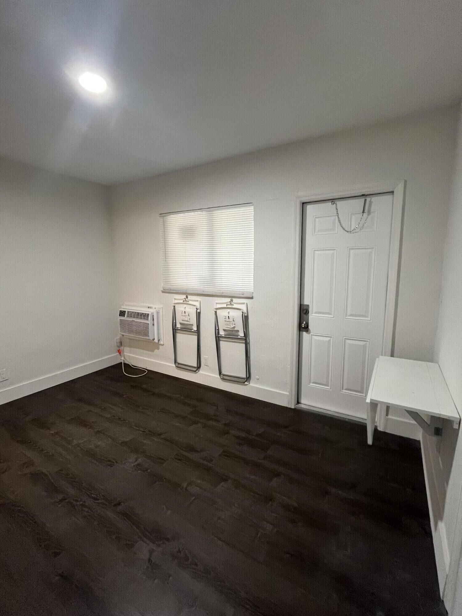 Property Photo:  2300 NW 6th Street 4  FL 33311 