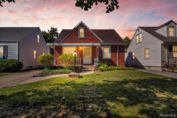 Property Photo: 3330 Detroit Street MI 48124
