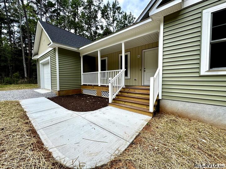 Property Photo: 49 Oakwood Ct. VA 23919