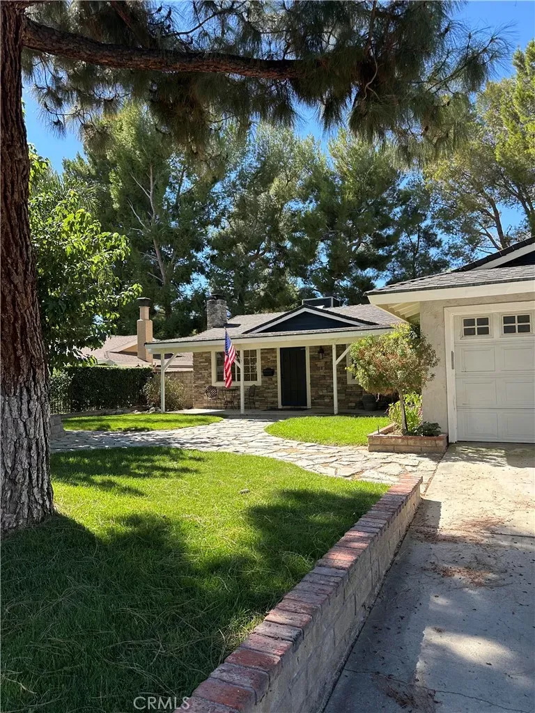 Property Photo:  29401 Florabunda  CA 91387 