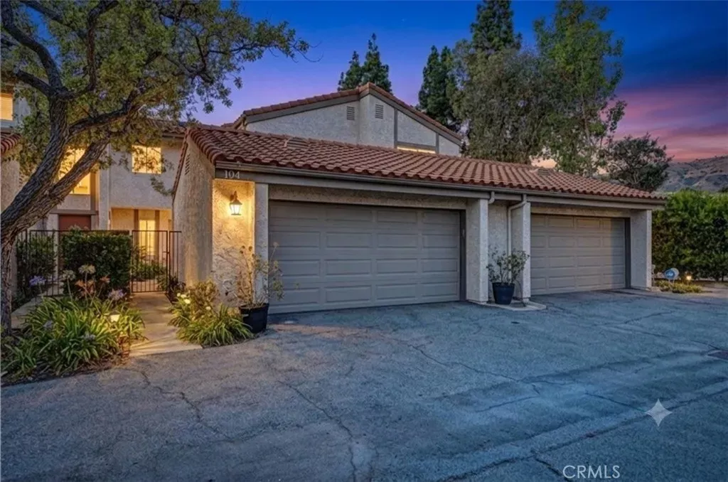 Property Photo: 11621 Tampa Avenue 194 CA 91326
