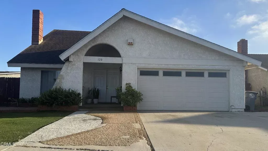 Property Photo:  120 Clark Court  CA 93033 