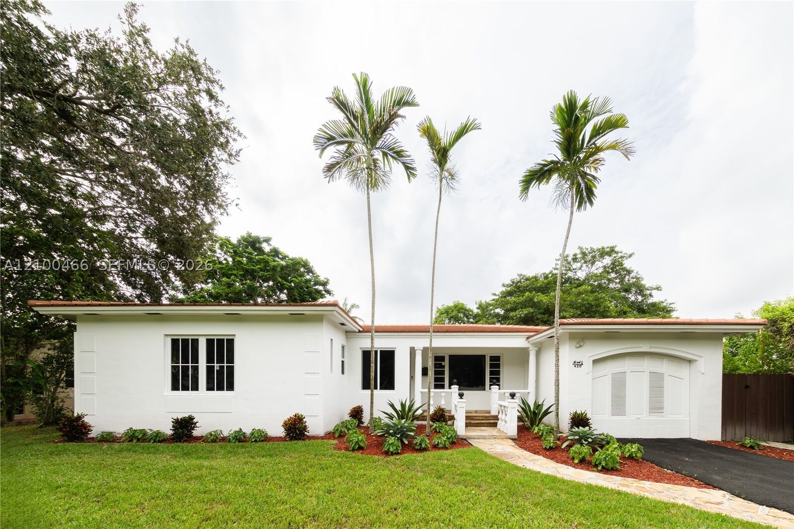 Property Photo:  420 NE 55th Ter  FL 33137 