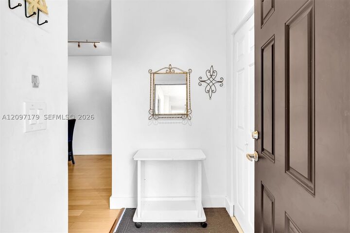 Property Photo:  770 NE 199th St 204F  FL 33179 