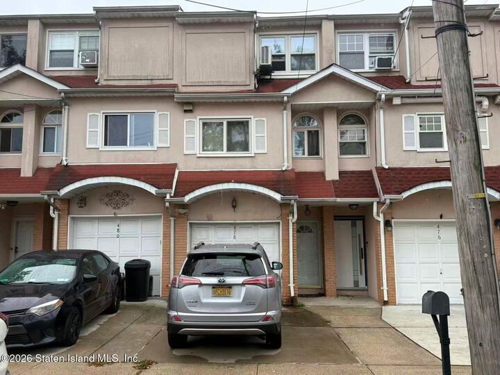 Property Photo:  478 Gower Street  NY 10314 