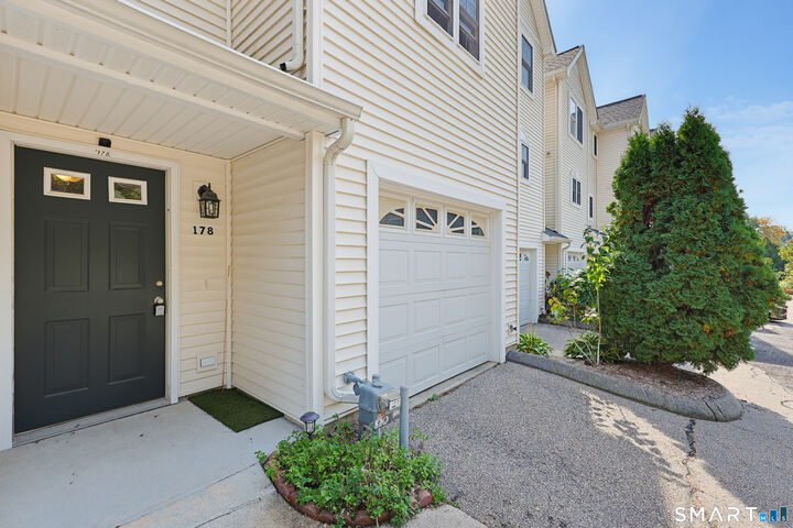 Property Photo:  178 Summit Street  CT 06360 