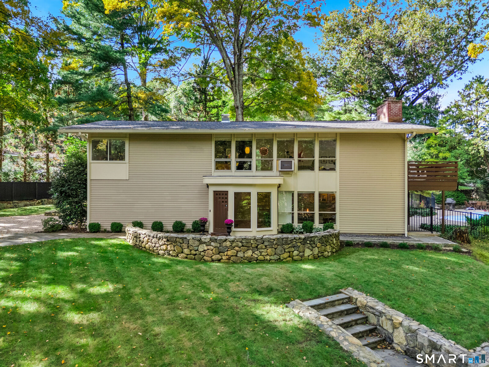 Property Photo:  450 Cascade Road  CT 06903 