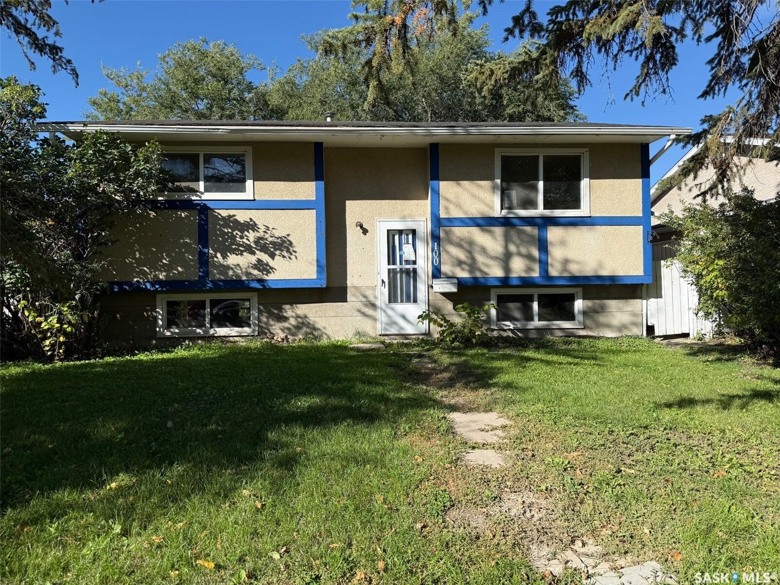 Property Photo:  100 Marshall Crescent  SK S4R 4Y9 