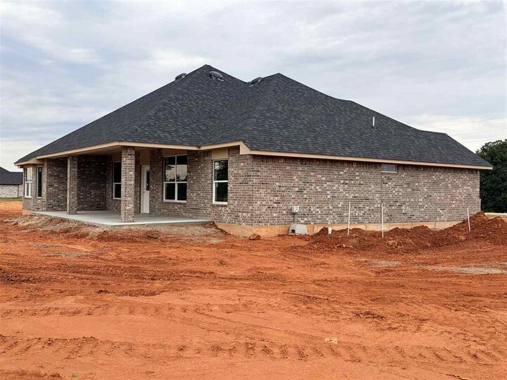 Property Photo:  870256 Red Stone Circle  OK 74834 