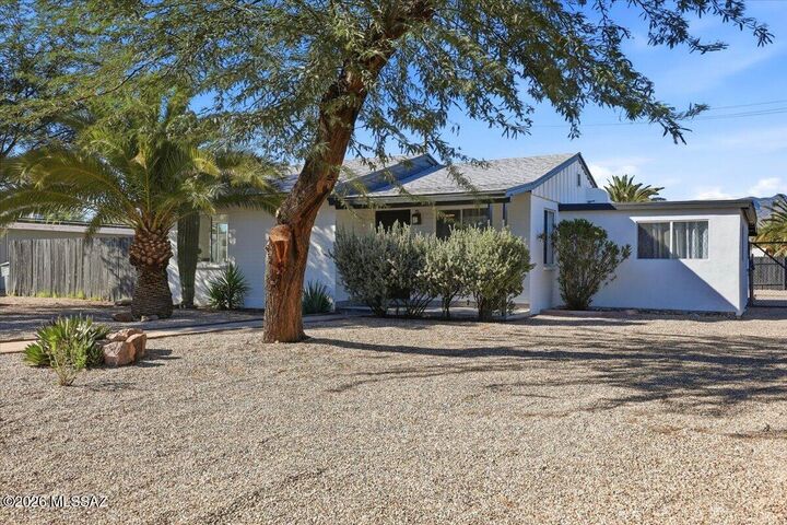 Property Photo: 5449 E Linden Street AZ 85712