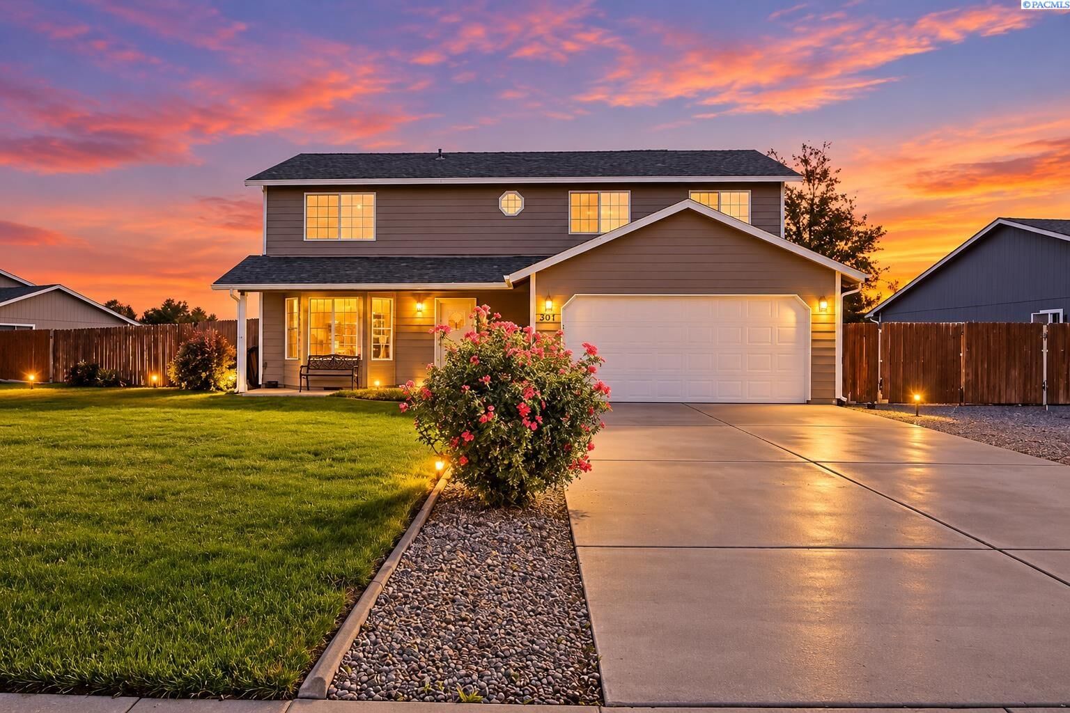 Property Photo: 201 W 48th Ave WA 99337