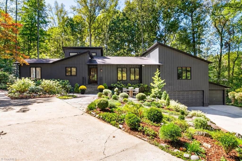 Property Photo:  8005 Eastridge Road  NC 27310 