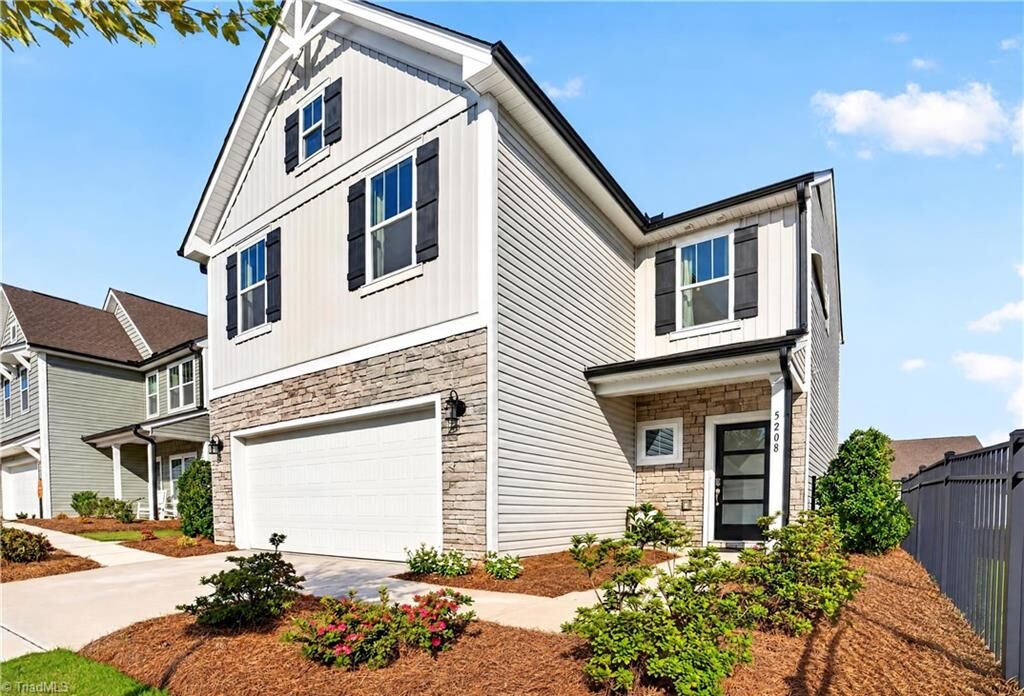 Property Photo:  5208 Reedy Creek Farm Circle  NC 27405 