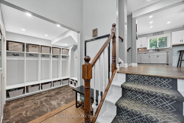Property Photo:  56 Briar Road  ON L4N 3M4 