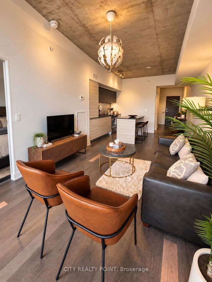 Property Photo:  1190 Dundas Street E 505  ON M4M 0C5 