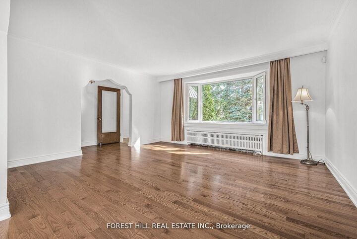 Property Photo:  18 Irvington Crescent  ON M2N 2Z1 