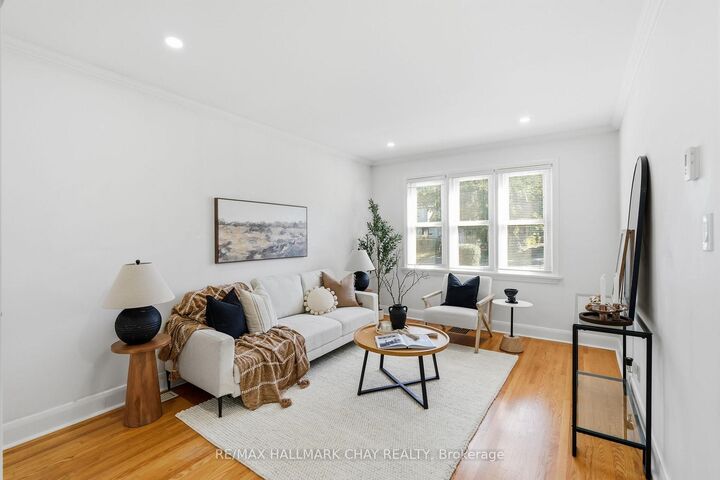 Property Photo:  174 St Vincent Street  ON L4M 3Z2 