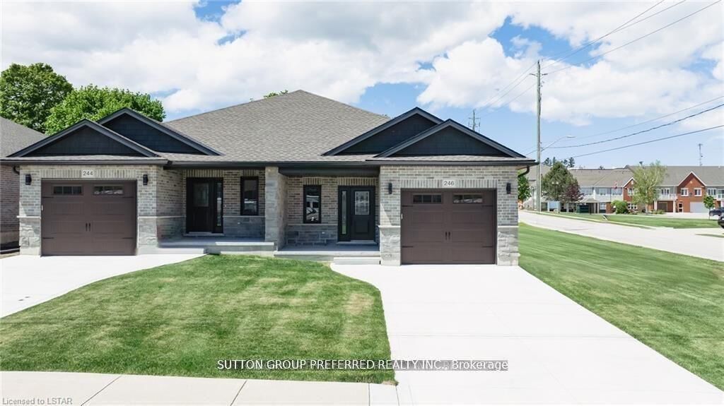 Property Photo:  230 Beech Street  ON N0M 1L0 