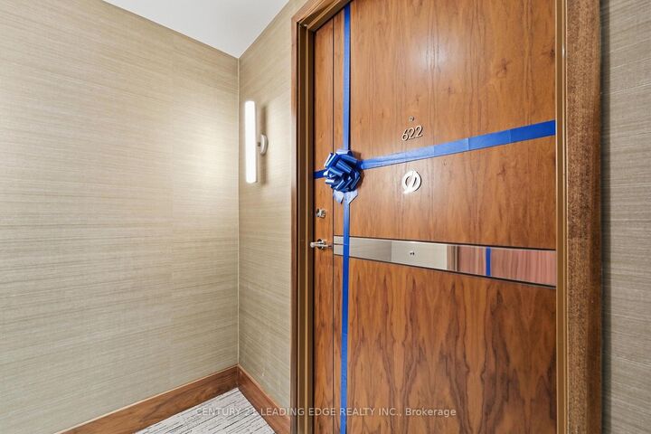 Property Photo:  3 Concord Cityplace Way 622  ON M5V 0X4 