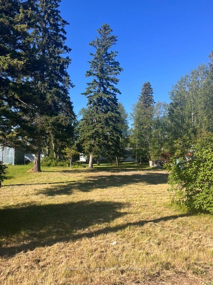 Property Photo:  100 Balsam Drive  ON P0T 2A0 