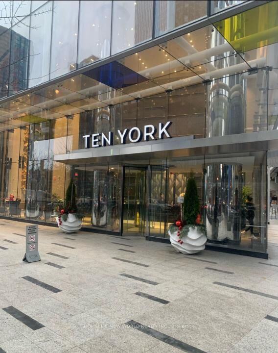 Property Photo:  10 York Street 3306  ON M5J 2Z2 