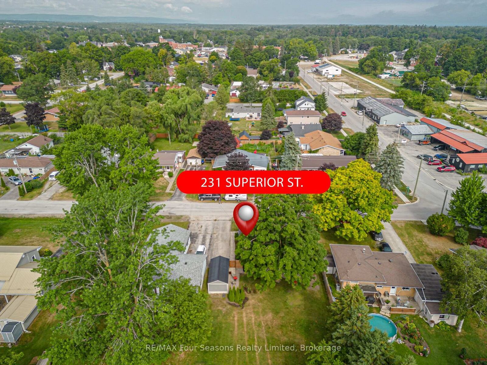 Property Photo: 231 Superior Street ON L0M 1S0
