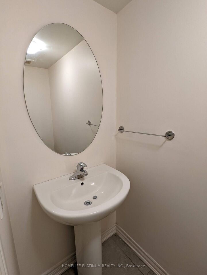 Property Photo:  7768 Ascot Circle 43  ON L2H 3P9 