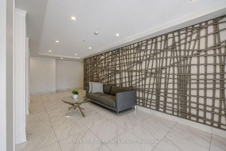 Property Photo:  65 Shipway Avenue 202  ON L1B 0W2 