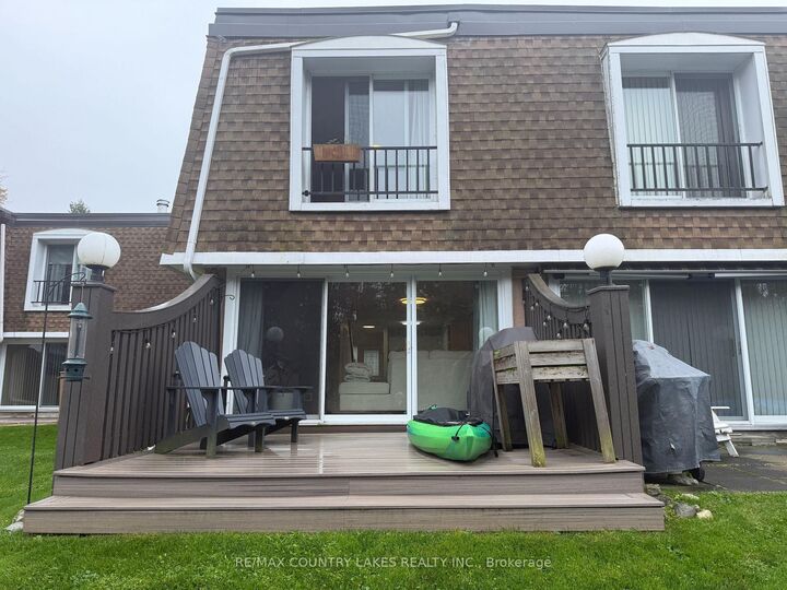 Property Photo: 2 Paradise Boulevard 18 ON L0K 1B0