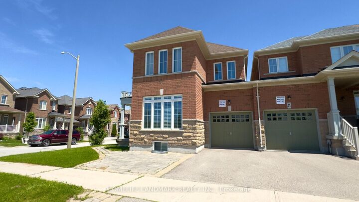 Property Photo:  39 Pavlova Crescent  ON L4E 0V8 