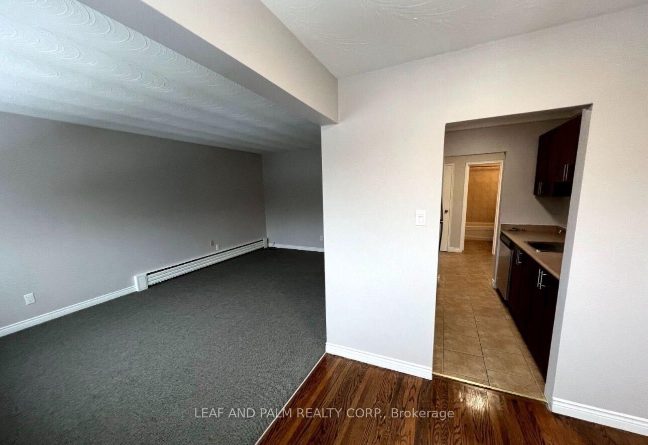 Property Photo:  370 Penn Avenue  ON L3Y 2S9 