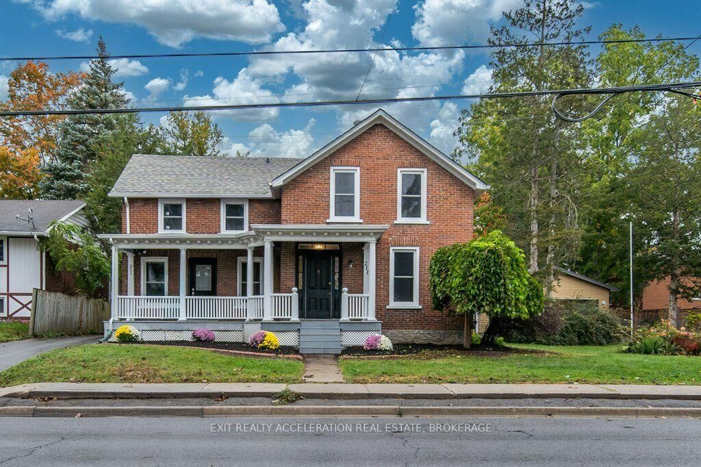 Property Photo:  211 Bridge Street W  ON K7R 2E5 