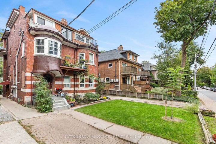 Property Photo:  415 Brunswick Avenue  ON M5R 2Z2 