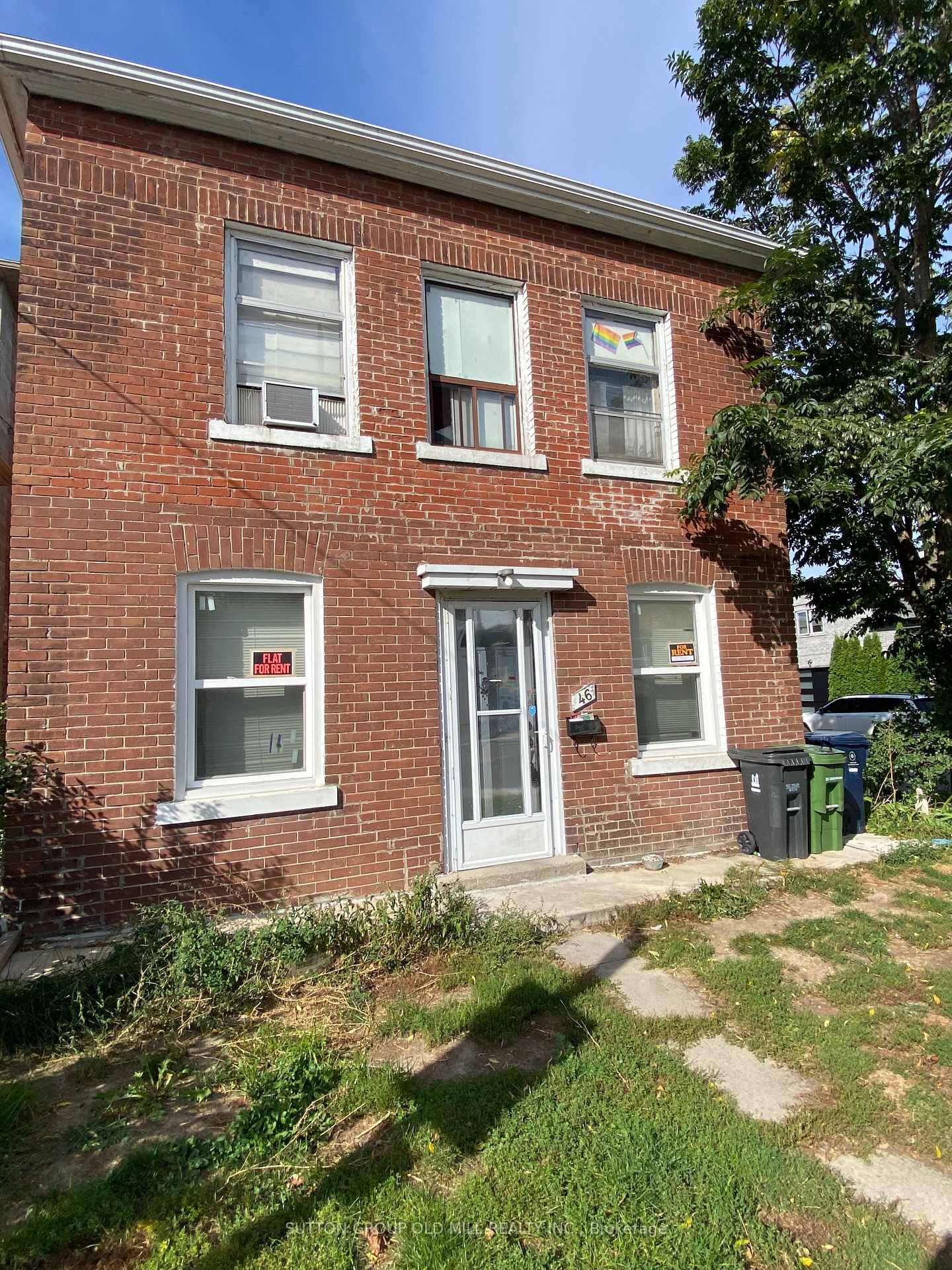 Property Photo:  46 Rockcliffe Boulevard Main Floor  ON M6N 4R5 