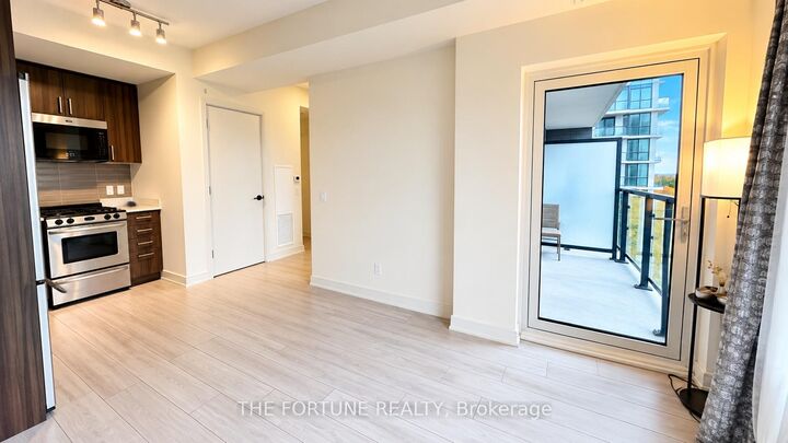 Photo de la propriété:  8010 Derry Road 909  ON L9T 9N3 