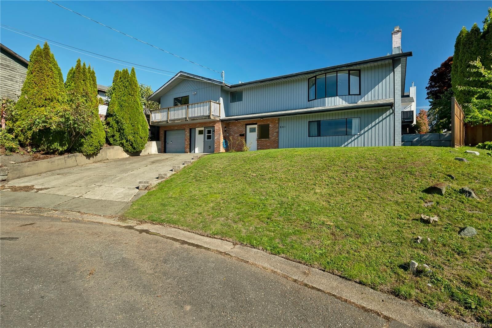 Property Photo:  531 Savary Cres  BC V9W 6V7 