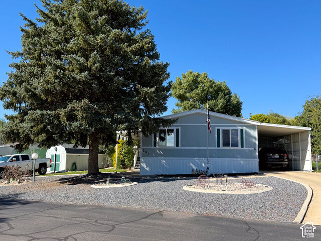 Property Photo:  261 Lakeview  UT 84041 