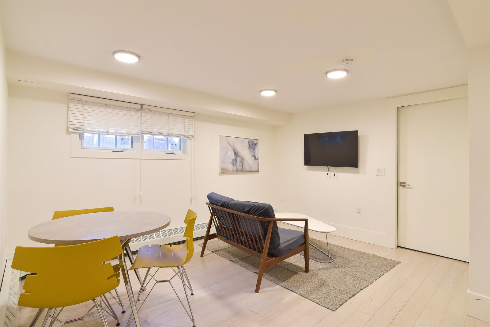 Property Photo:  1425 Haro Street 002  BC V6G 1G2 