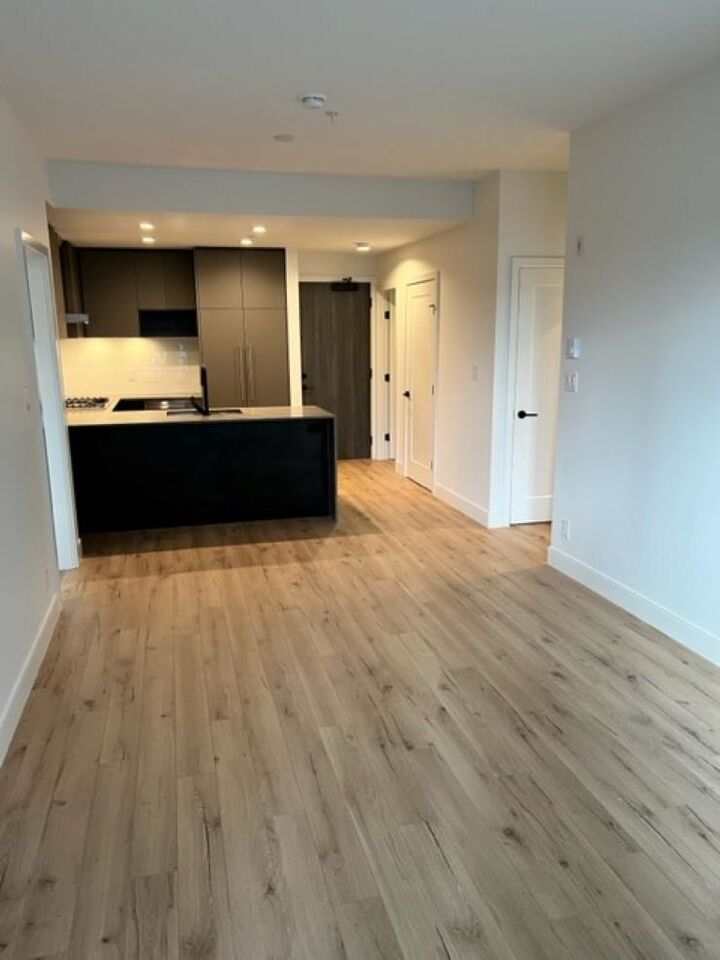Property Photo:  3131 Murray Street 223  BC V3H 0L9 