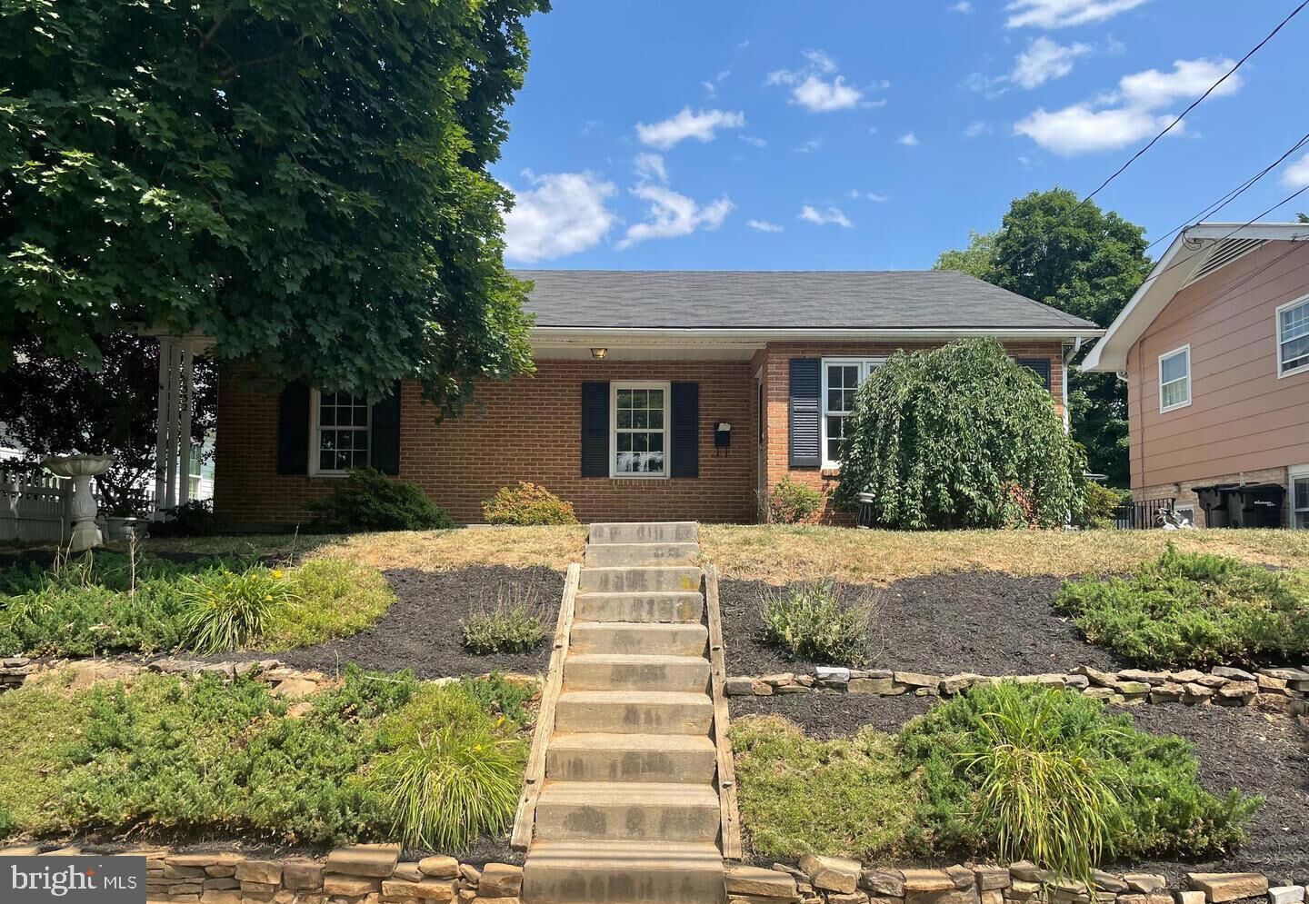 Property Photo: 332 Parkway Street VA 22601