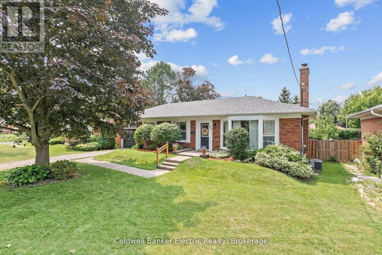 Property Photo: 326 Cochrane Street ON L1N 5J3
