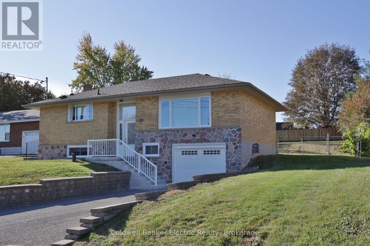 Property Photo:  282 Gifford Drive  ON K9L 1A7 