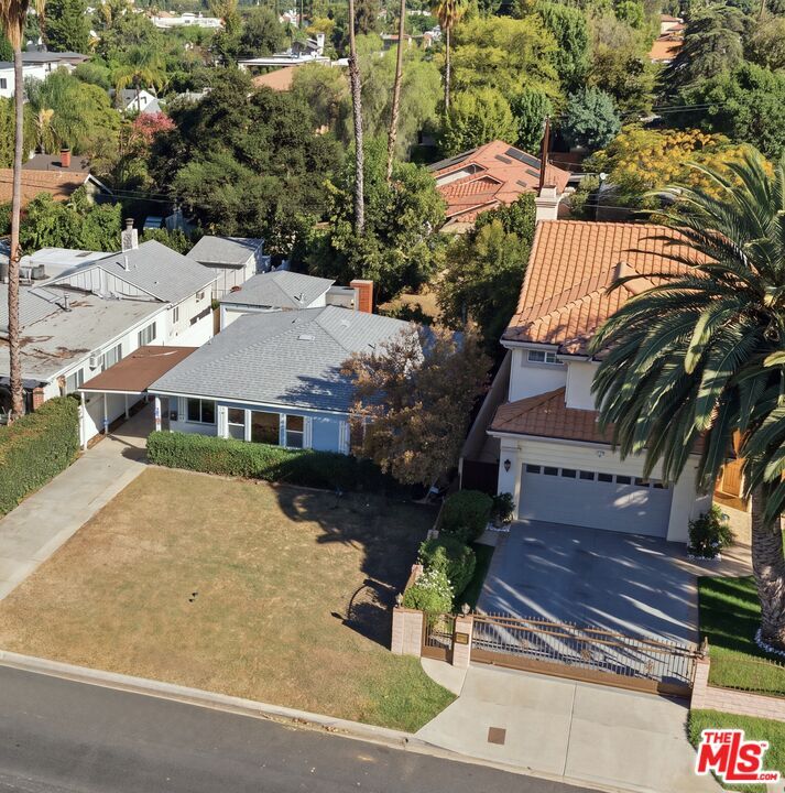 Property Photo:  14707 Addison St  CA 91403 
