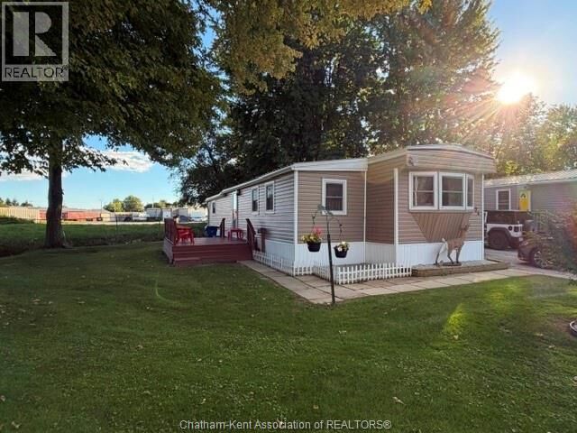 Property Photo:  24 Sutton Court  ON N7L 4G4 