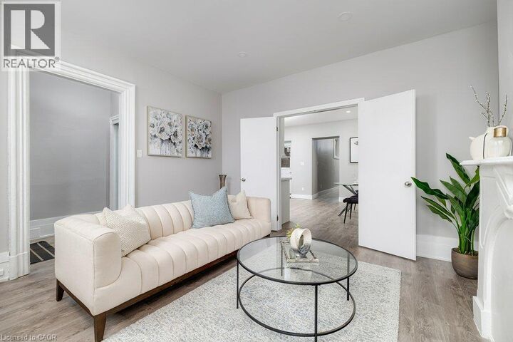 Property Photo:  125 Cathcart Street  ON L8L 5A1 