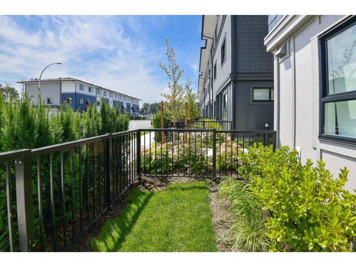 Property Photo:  33520 Kingston Avenue 8  BC V2S 0R6 