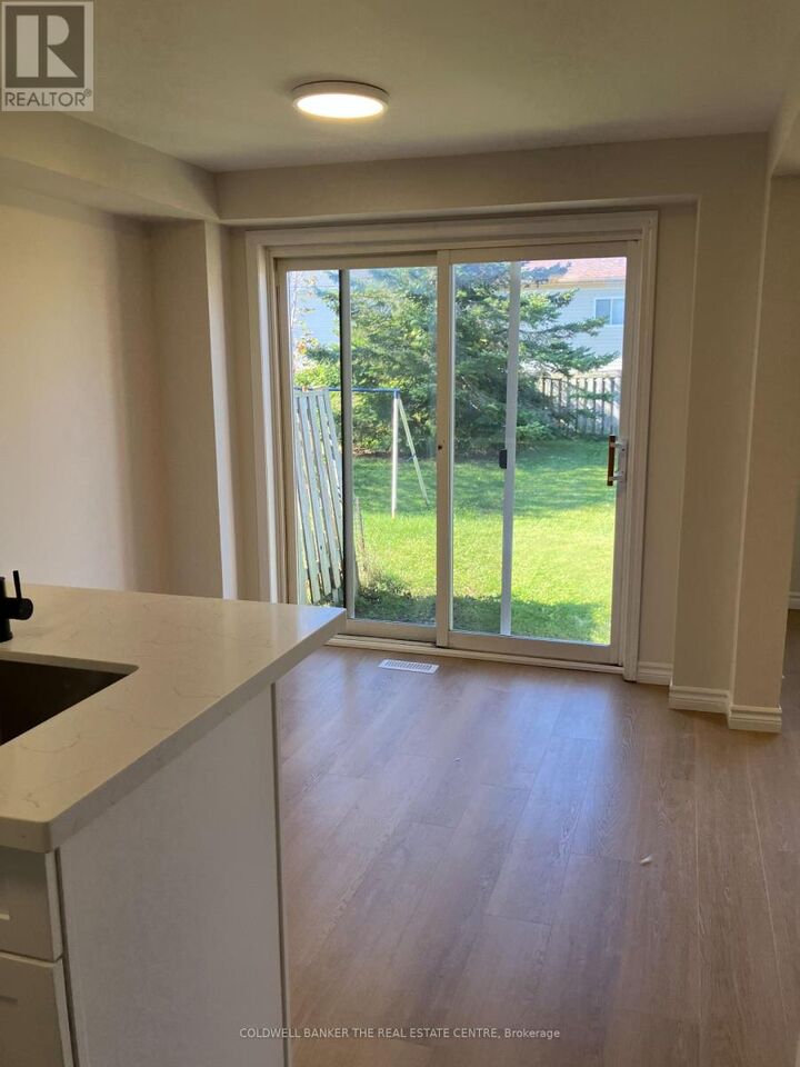Property Photo: 141 Black Cherry Crescent ON L4N 9L1
