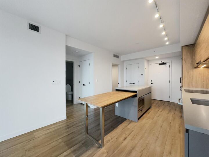 Property Photo:  13428 105 Avenue 17xx  BC V3T 0S6 